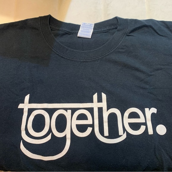🦊3/$10🦊 Together tshirt cotton - Picture 1 of 4